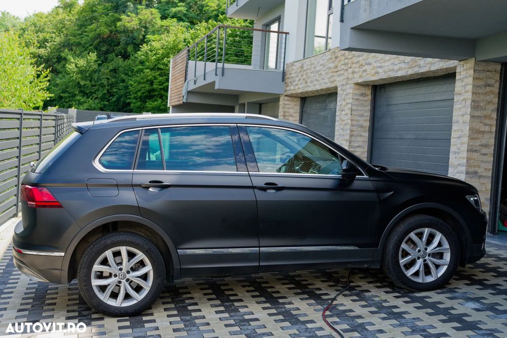 Volkswagen Tiguan - 16