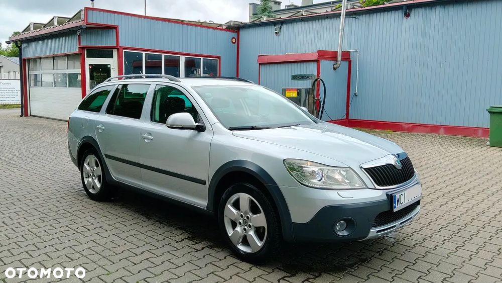 Skoda Octavia 2.0 TDI DPF 4x4 Elegance - 4