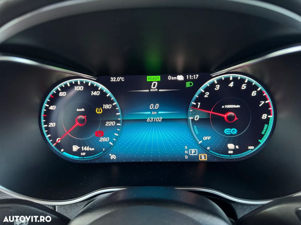 Mercedes-Benz GLC Coupe 300 e 4Matic 9G-TRONIC AMG Line Plus - 39