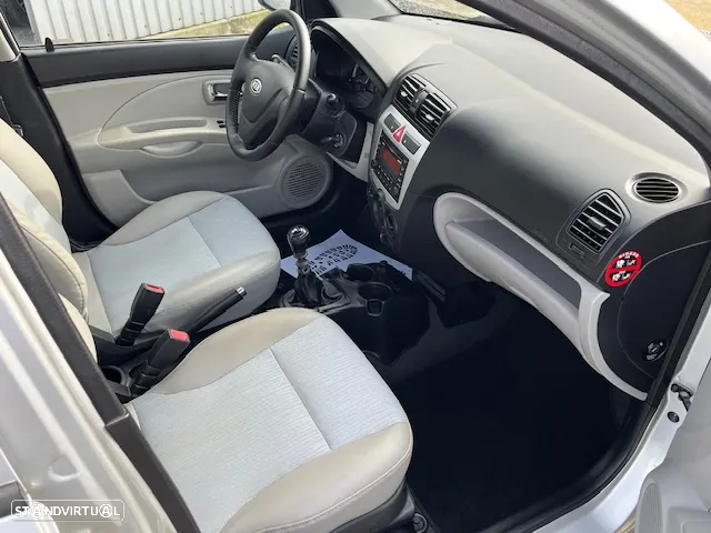 Kia Picanto 1.1 CRDi VGT EX - 8