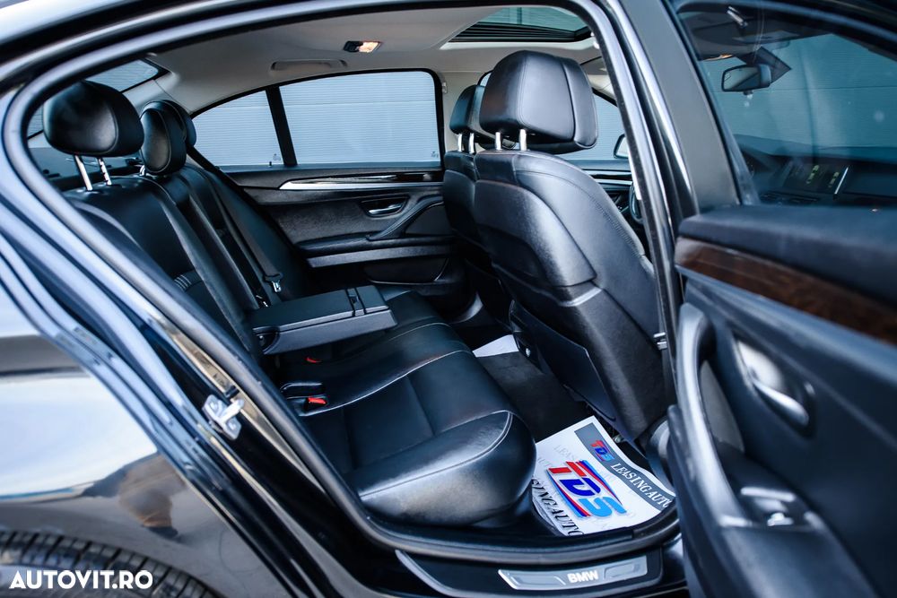 BMW Seria 5 530d Sport-Aut. - 16