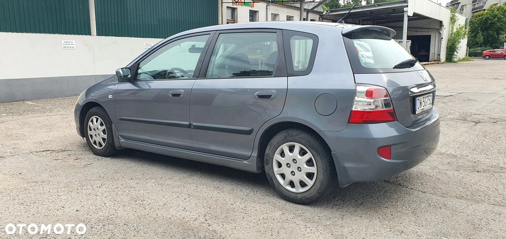 Honda Civic 1.4i S - 11