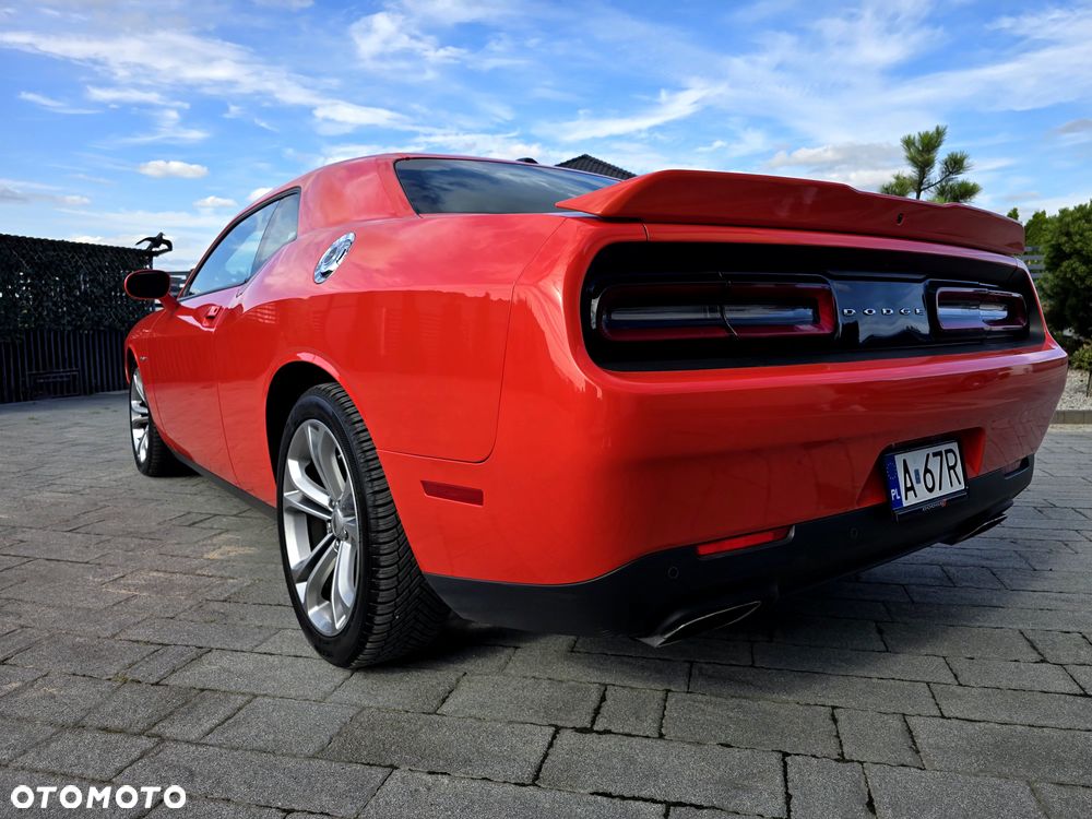 Dodge Challenger - 20