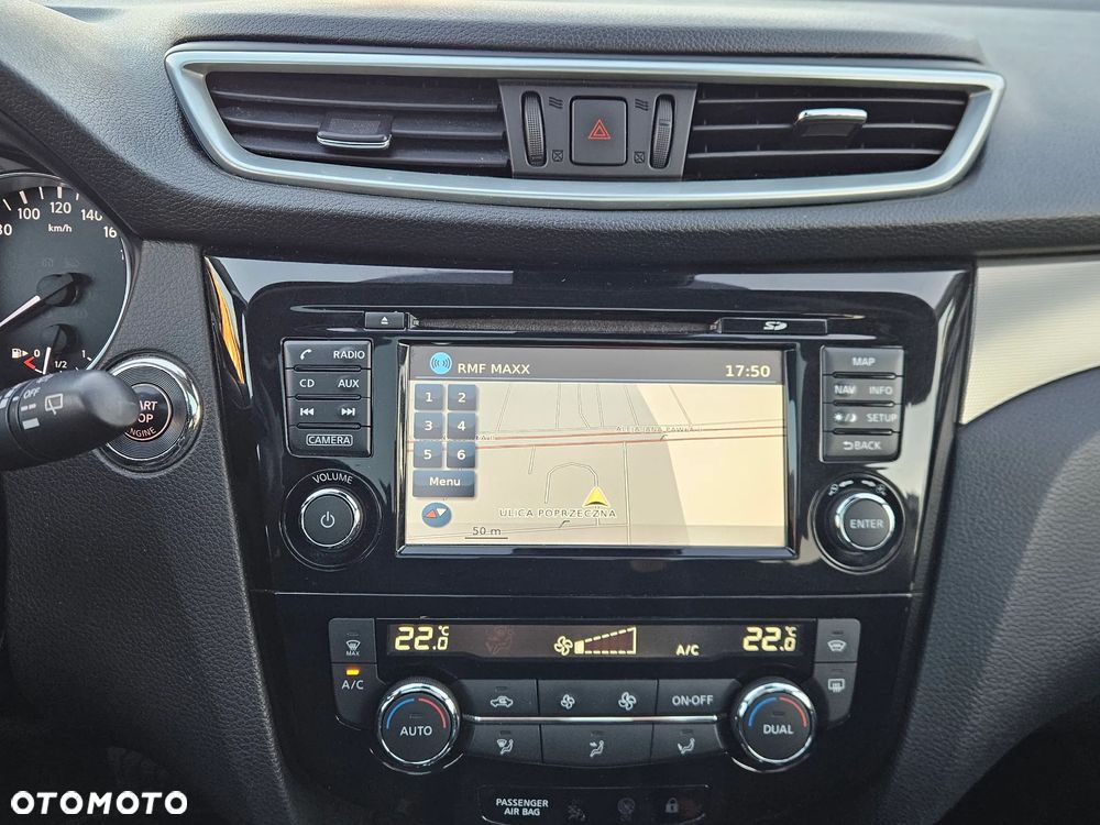 Nissan Qashqai 1.2 DIG-T N-Connecta Xtronic EU6 - 16