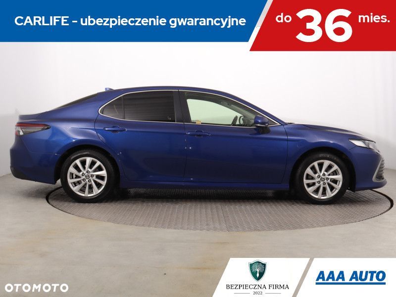 Toyota Camry - 8
