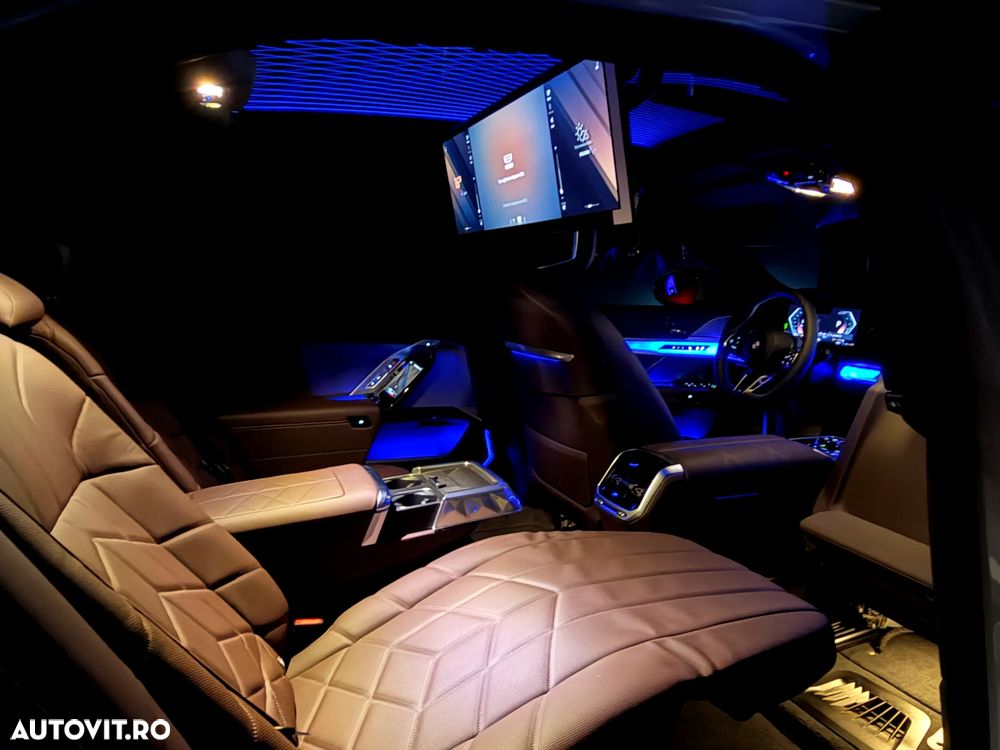BMW Seria 7 740d xDrive MHEV - 9
