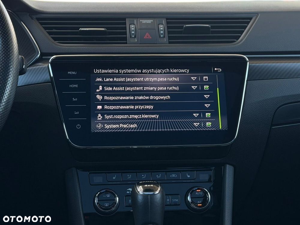 Skoda Superb 2.0 TDI SCR 4x4 Sportline DSG - 38