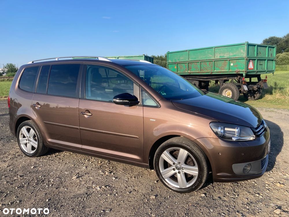 Volkswagen Touran - 1