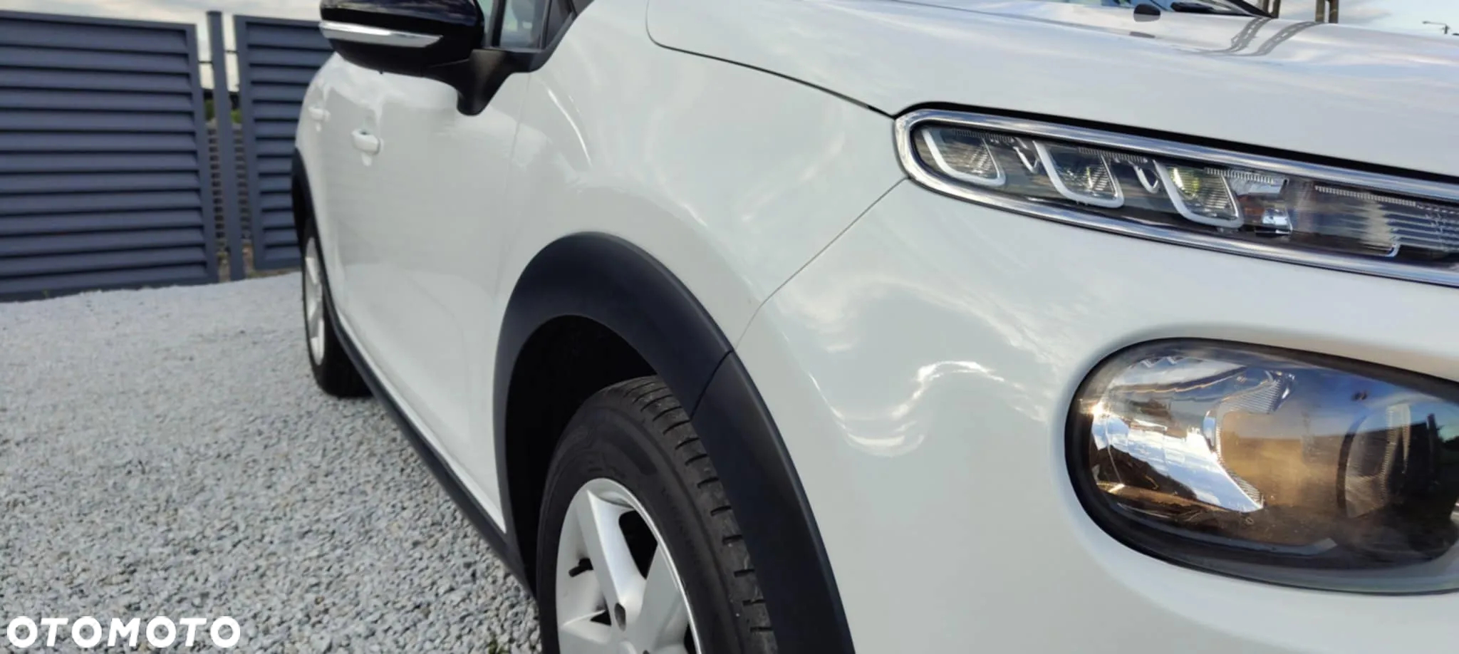 Citroën C3 Pure Tech 82 SHINE - 14