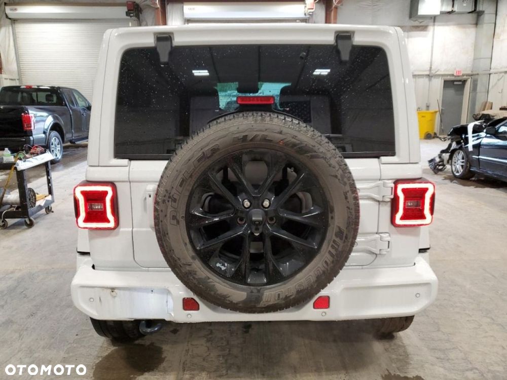 Jeep Wrangler - 5