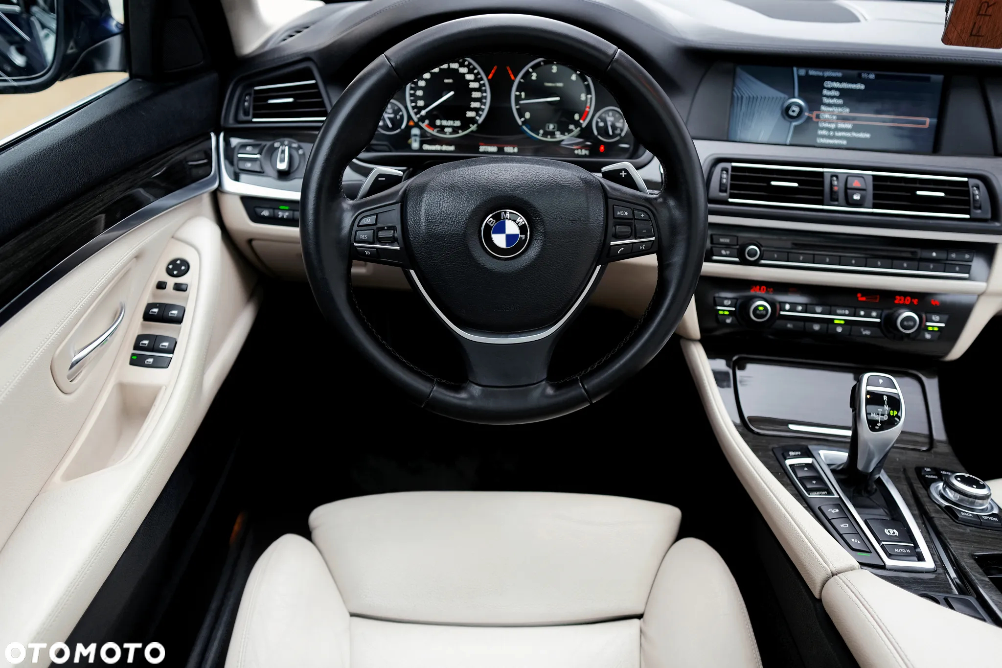 BMW Seria 5 530d xDrive - 22