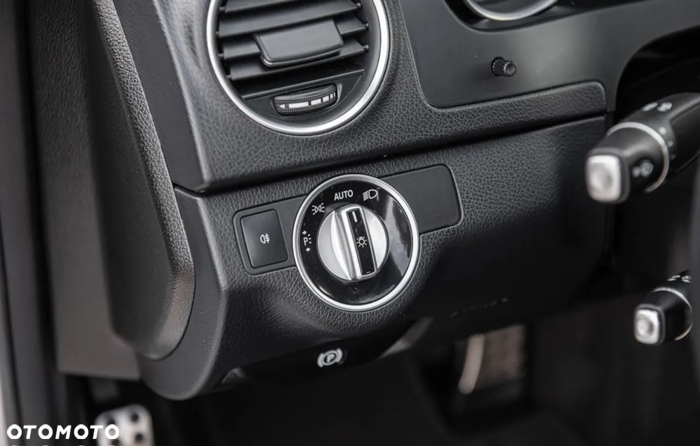 Mercedes-Benz Klasa C 200 Coupe 7G-TRONIC Edition - 15