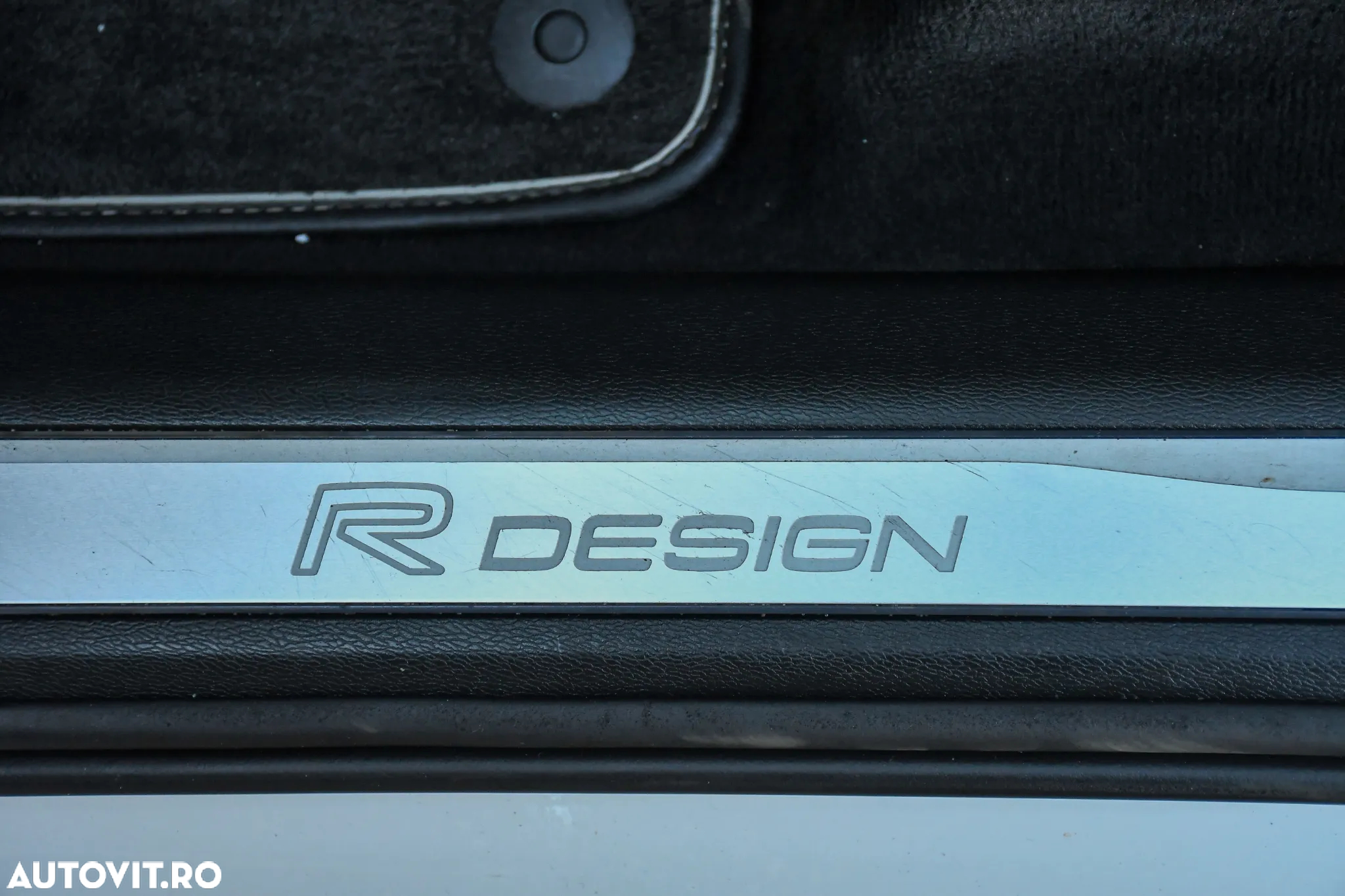 Volvo XC 60 T8 Twin Engine AWD Geartronic RDesign - 12