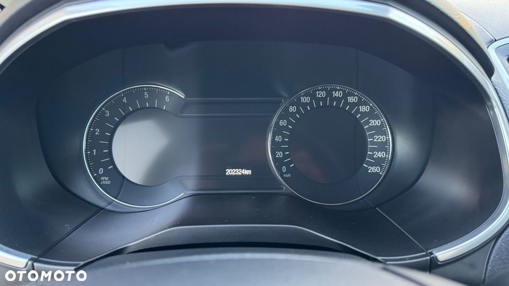 Ford S-Max - 14