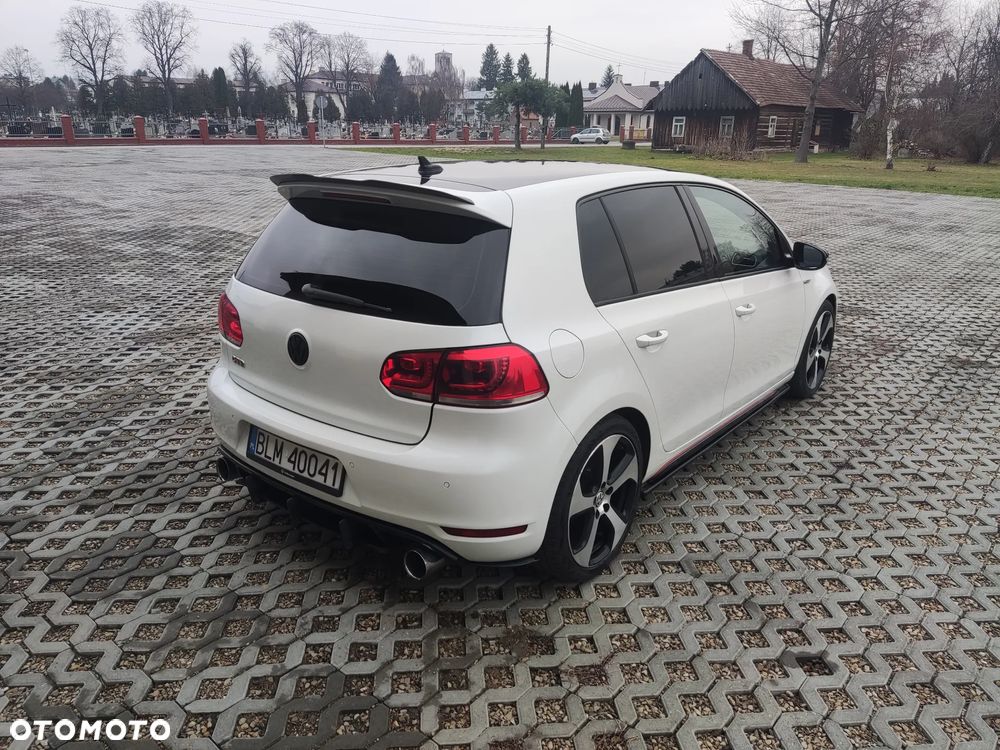 Volkswagen Golf 2.0 TDI DPF DSG GTD - 4