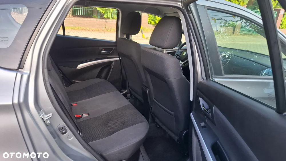 Suzuki SX4 S-Cross 1.0 T Comfort - 15