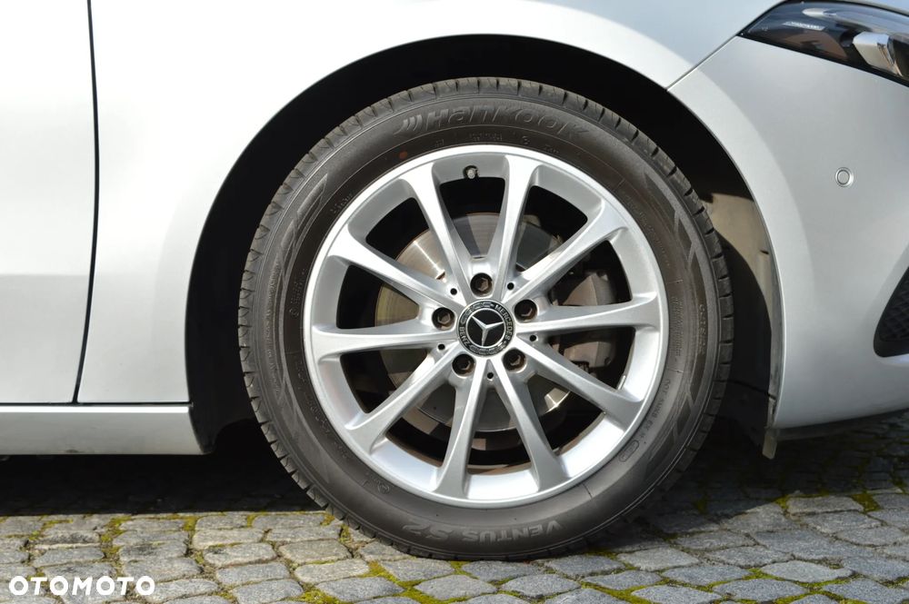 Mercedes-Benz Klasa A 180 d Progressive 7G-DCT - 35