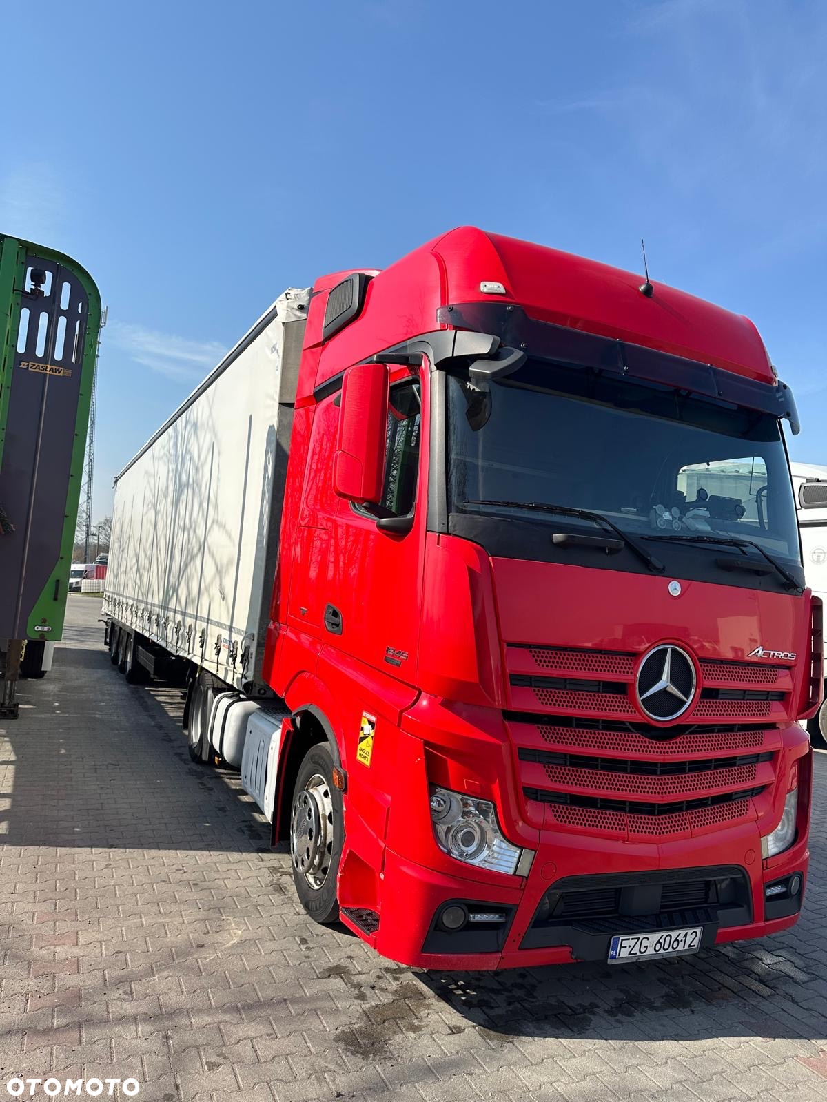 Mercedes-Benz Actros - 4