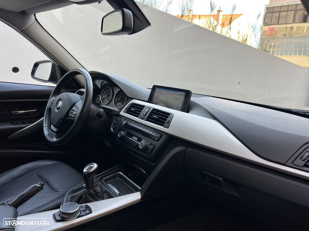 BMW 320 d Touring ED Advantage - 29