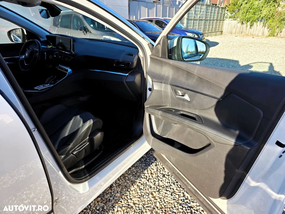 Peugeot 3008 PHEV 300 EAT8 4X4 GT - 14