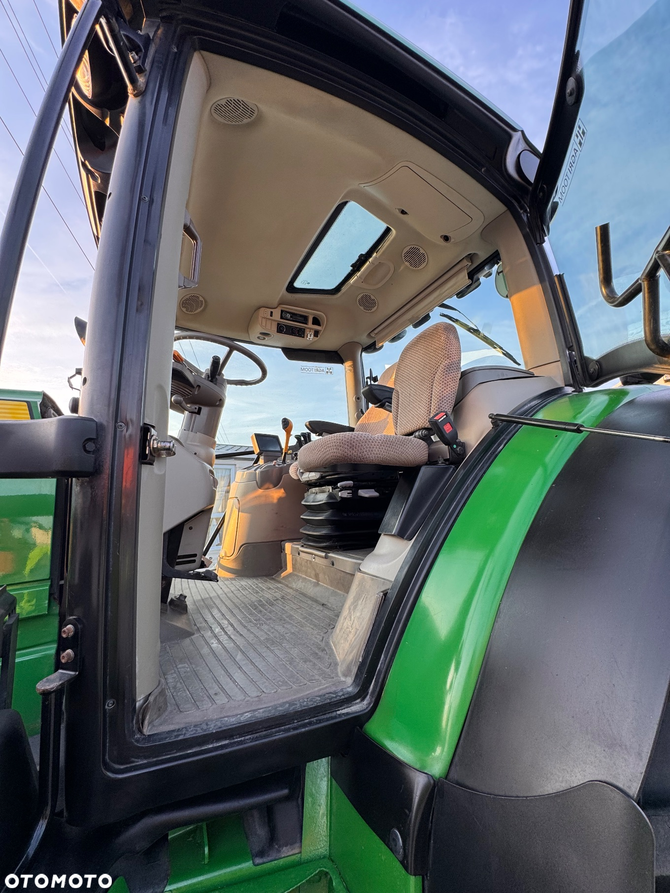 John Deere 6190 R - 17