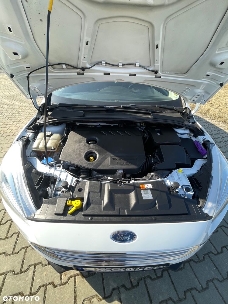 Ford Focus 1.6 TDCi DPF Titanium - 11