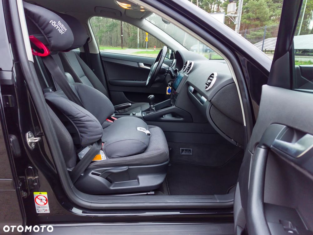 Audi A3 Sportback 1.6 Ambition - 11