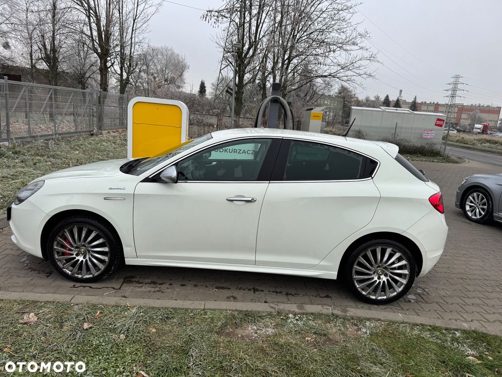 Alfa Romeo Giulietta - 2
