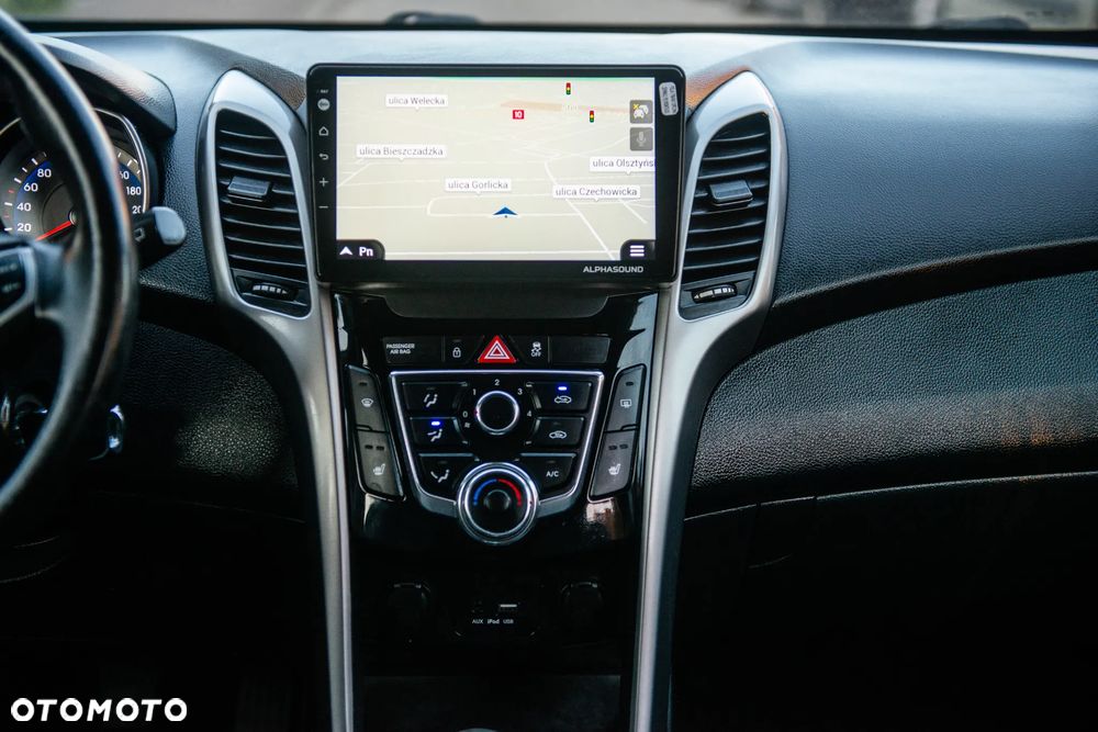 Hyundai i30 1.6 GDI Premium - 38