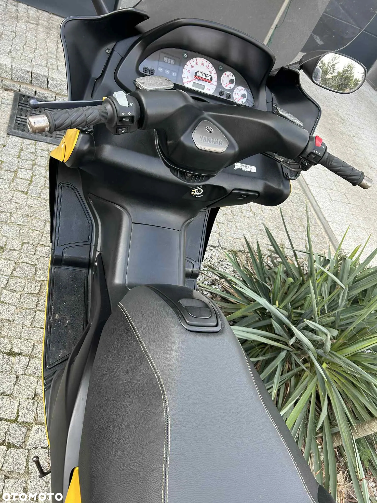 Yamaha Tmax - 2