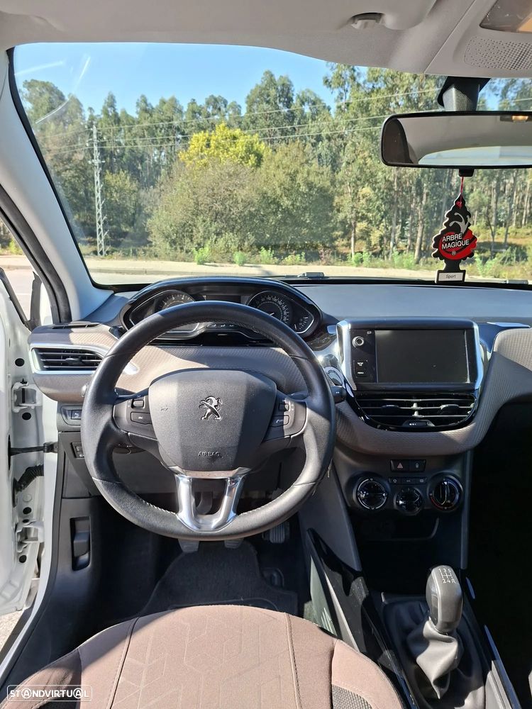 Peugeot 2008 - 7