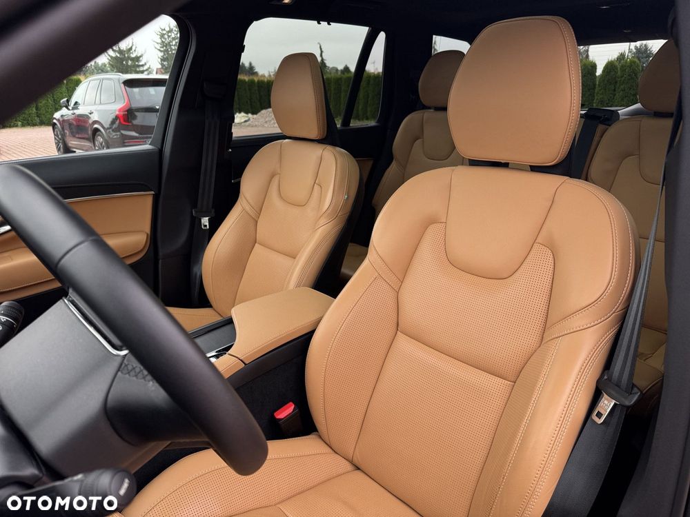 Volvo XC 90 - 12