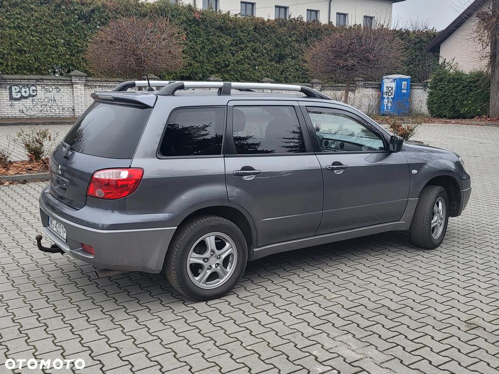 Mitsubishi Outlander 2.0 Comfort - 9