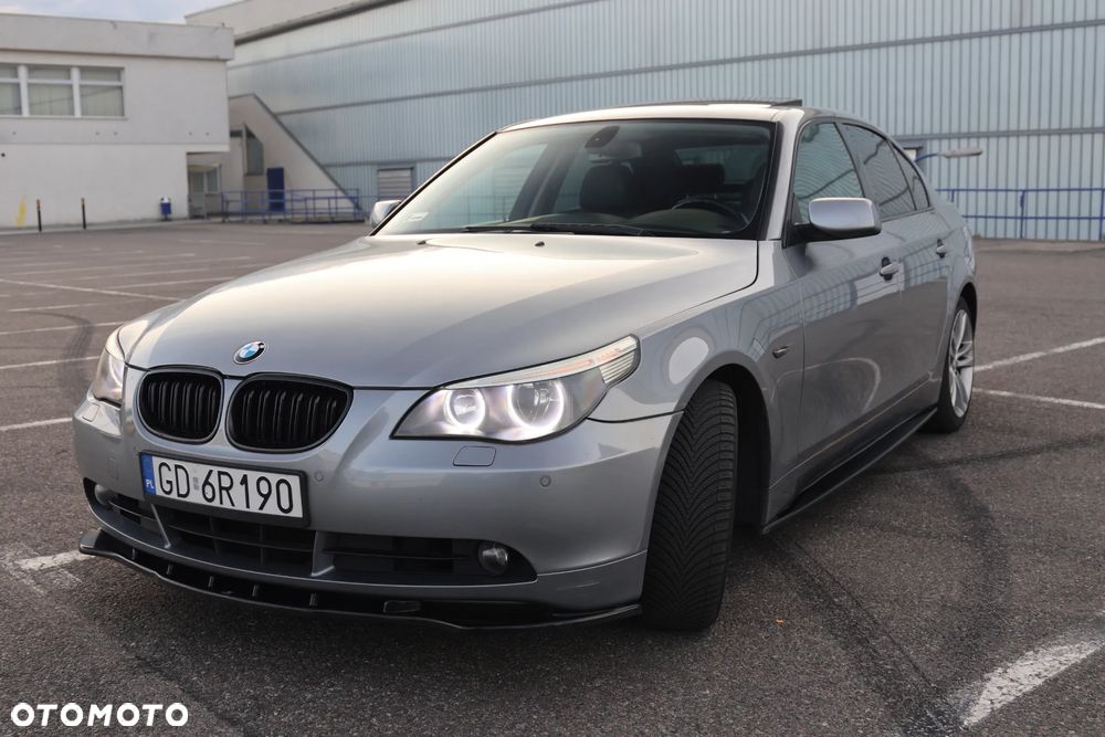 BMW Seria 5 525i - 1