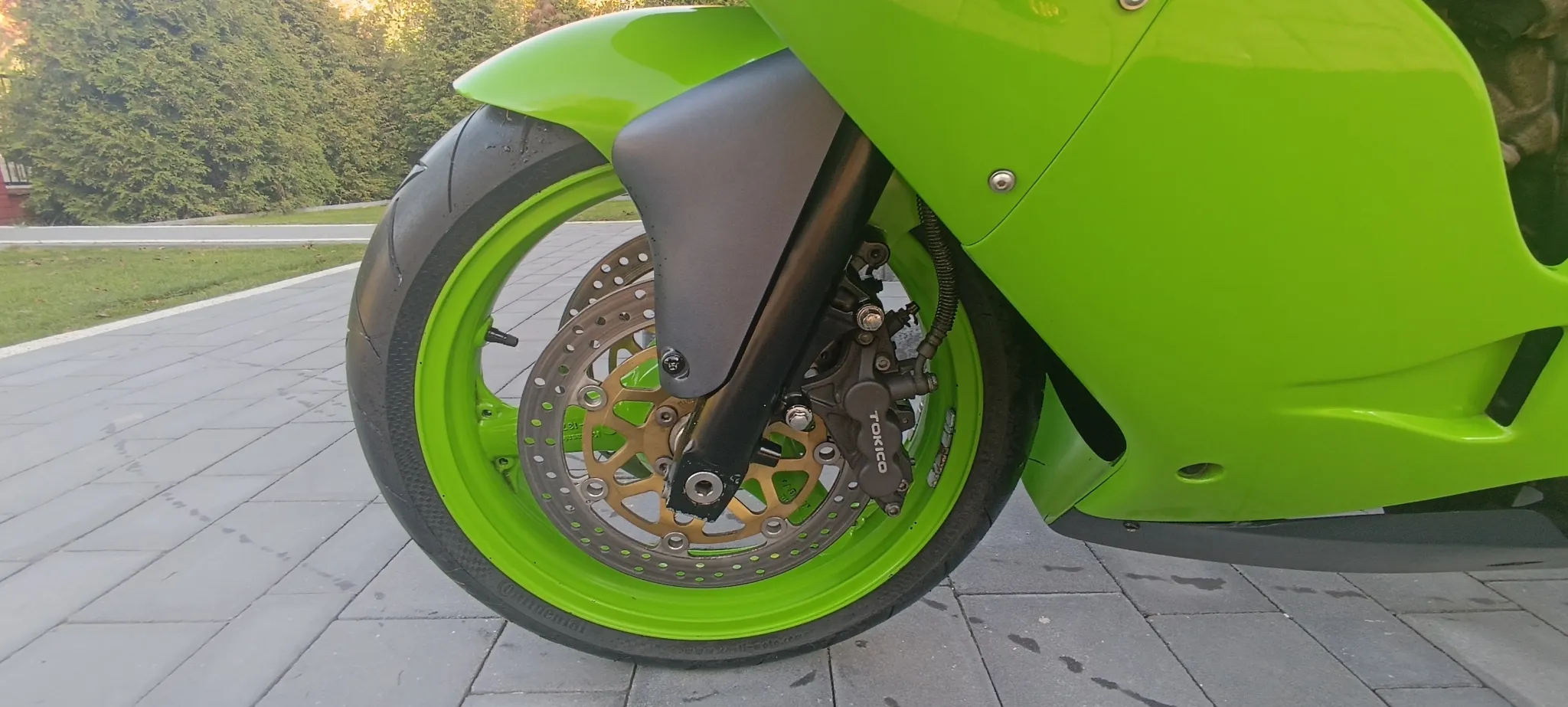 Kawasaki ZXR - 21