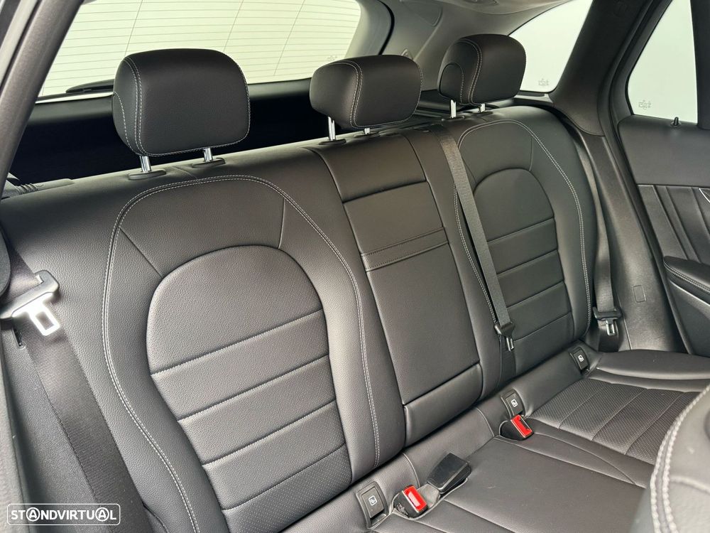 Mercedes-Benz GLC 300 - 20