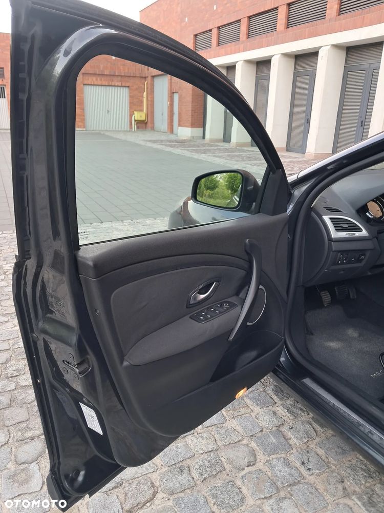 Renault Megane 1.6 16V 110 Dynamique - 21
