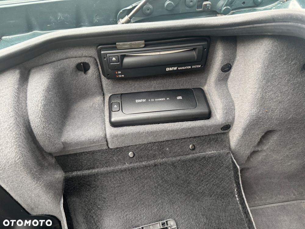 BMW Seria 7 750i - 37