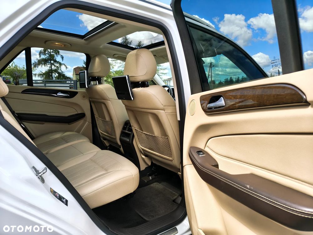 Mercedes-Benz GLE - 37