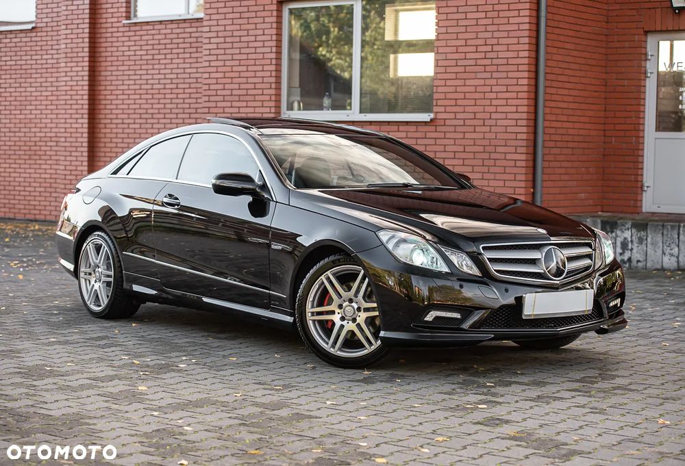 Mercedes-Benz Klasa E 350 CGI Coupe BlueEFFICIENCY 7G-TRONIC Avantgarde - 2