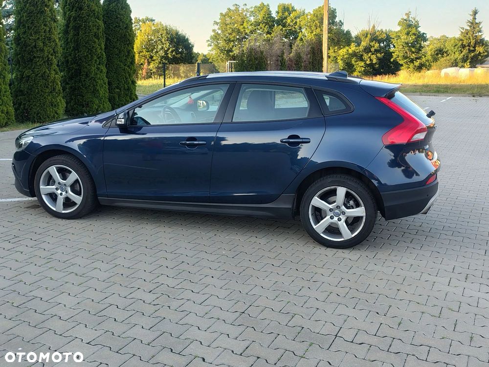 Volvo V40 Cross Country - 5