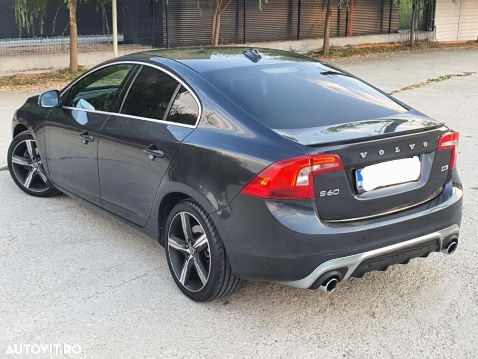 Volvo S60 D3 Geartronic RDesign - 4