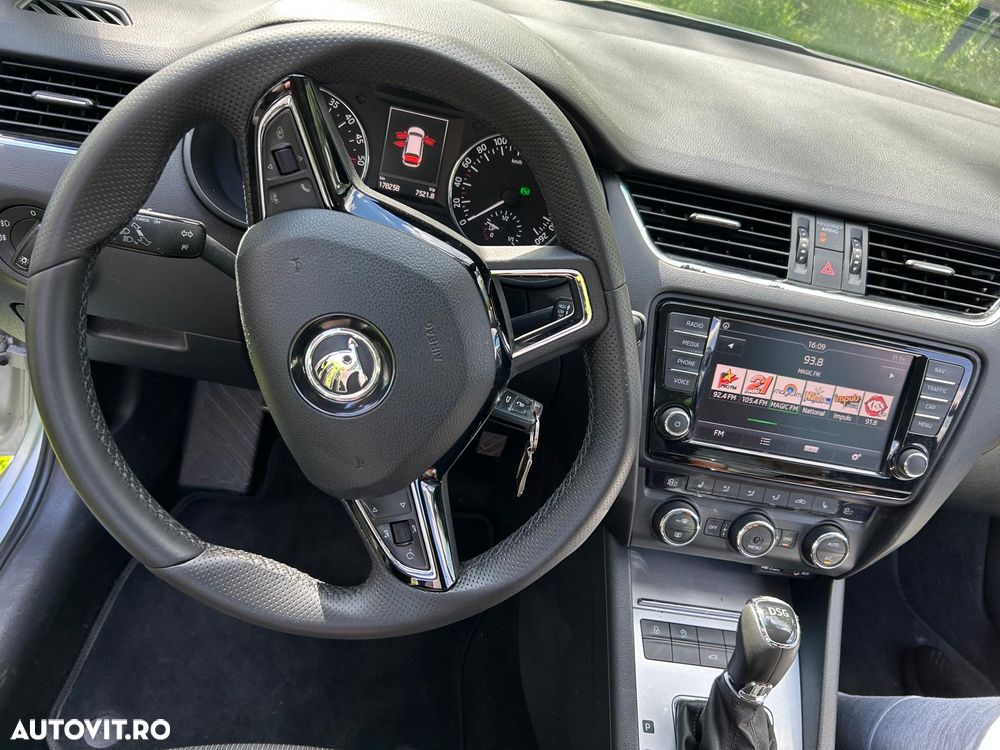Skoda Octavia 1.6 TDI DSG Style - 18