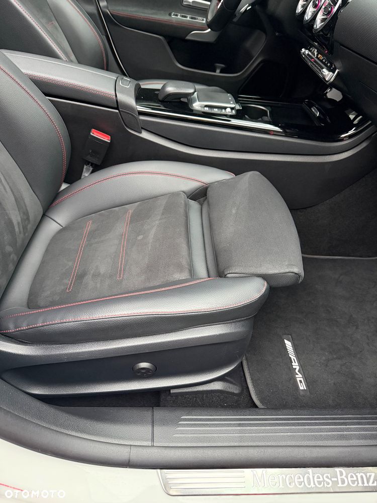 Mercedes-Benz CLA 180 7G-DCT Edition AMG Line - 20