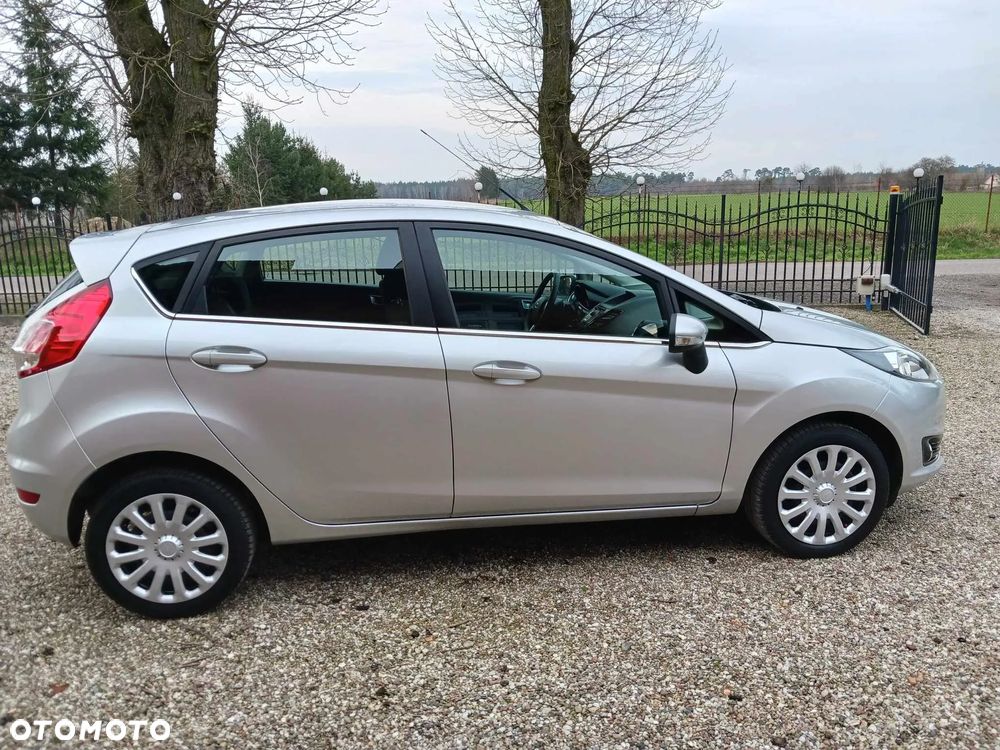 Ford Fiesta 1.6 TDCi DPF Gold X - 4