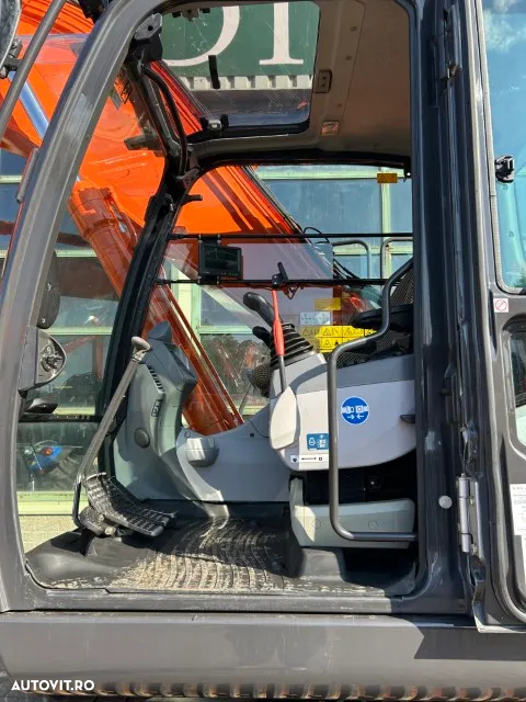 Hitachi ZX 250LCN-6 - 10