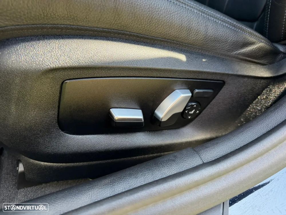 BMW 520 e Pack M - 19