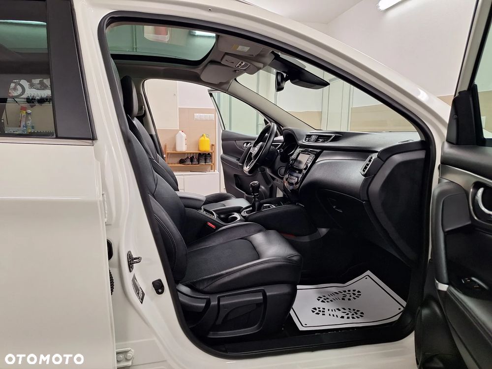 Nissan Qashqai 1.3 DIG-T Tekna EU6d - 27