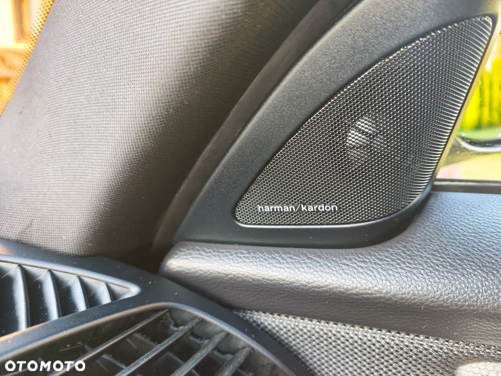 BMW Seria 1 118d - 24