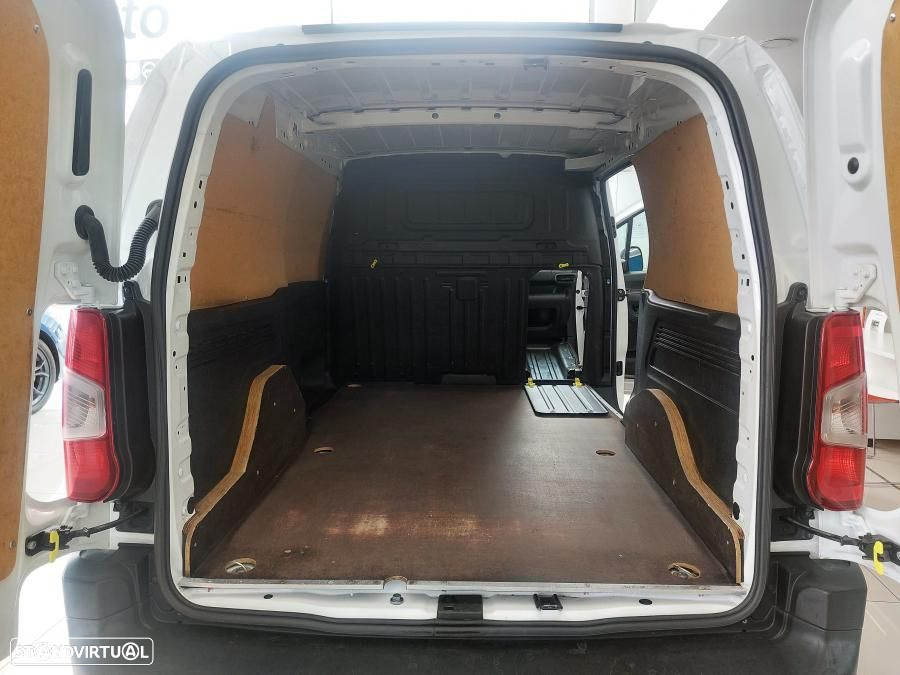 Peugeot Partner 1.5 Bluehdi Pro Standard - IVA Dedutível - 32